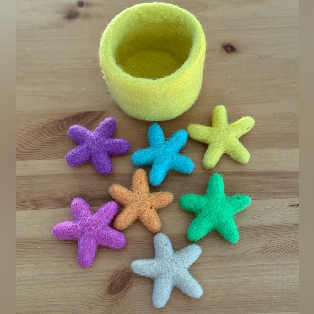 Lovevery Felt Stars